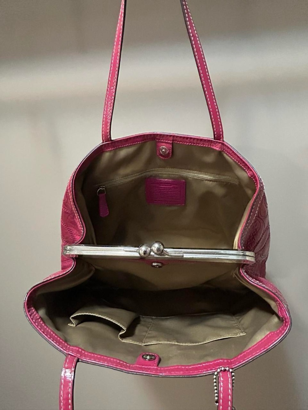 Vintage Coach Hot Pink Signature Pebbled Leather Shoulder Tote - Picture 5 of 5